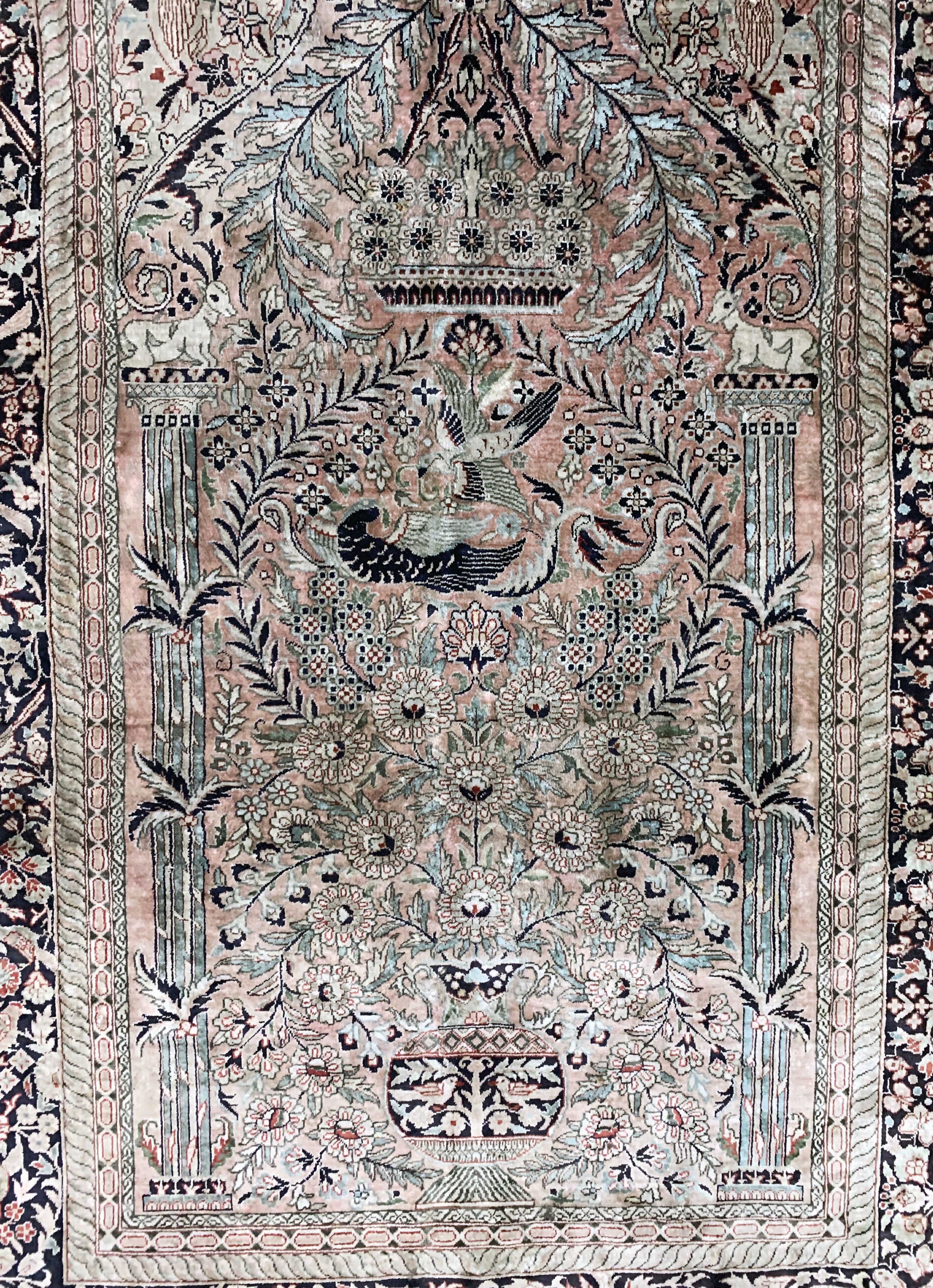 Detail c: Hereke Seide fein, China, Ende 20.Jhd, reine Naturseide, ca. 153 x 94 cm, ca. 1,0 Mio. Kn/qm, Reinigungsbedürftig, EHZ: 2-3