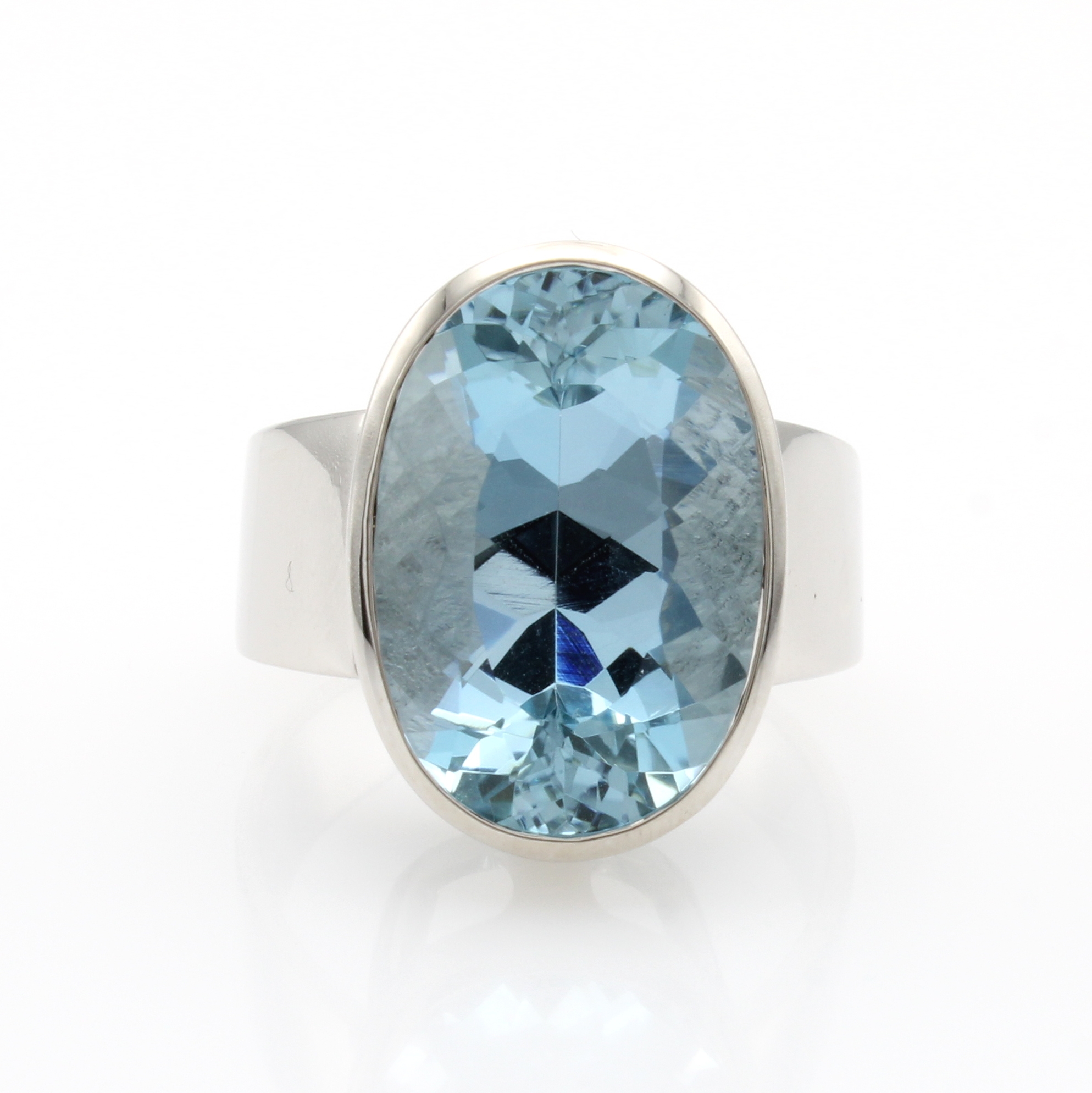 Image 27100891 - Ring mit Aquamarin, WG 750/000, ovaler, fac.Aquamarin ca. 14.8 ct, RW ca. 58 ...