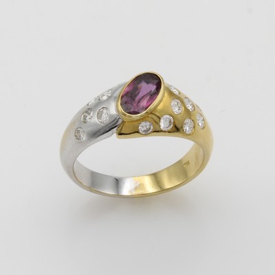 27100803a - Ring mit Rubellit und Brillanten, WG/GG 750/000, Rubellit ca. 1.15 ct, 14 Brill. zus. ...