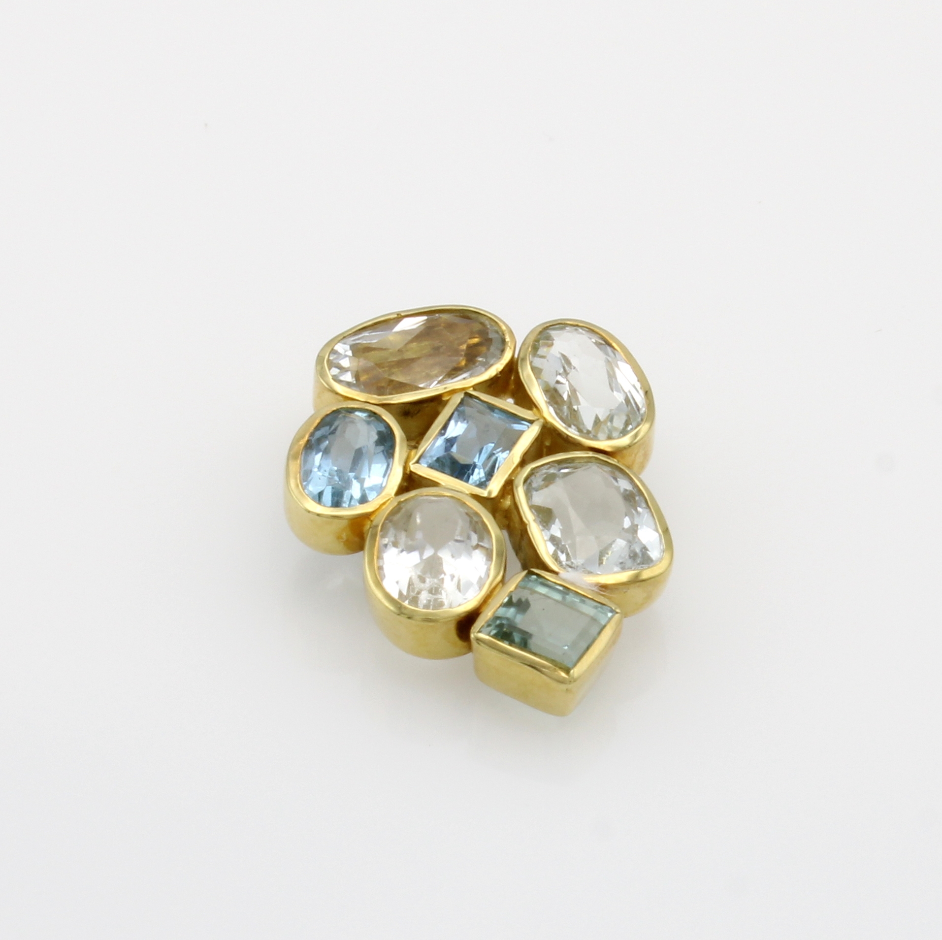 Image 27100983 - Anhänger mit Aquamarinen, GG 585/000, Aqua- marine zus. ca. 7.92 ct in versch. Größen ...