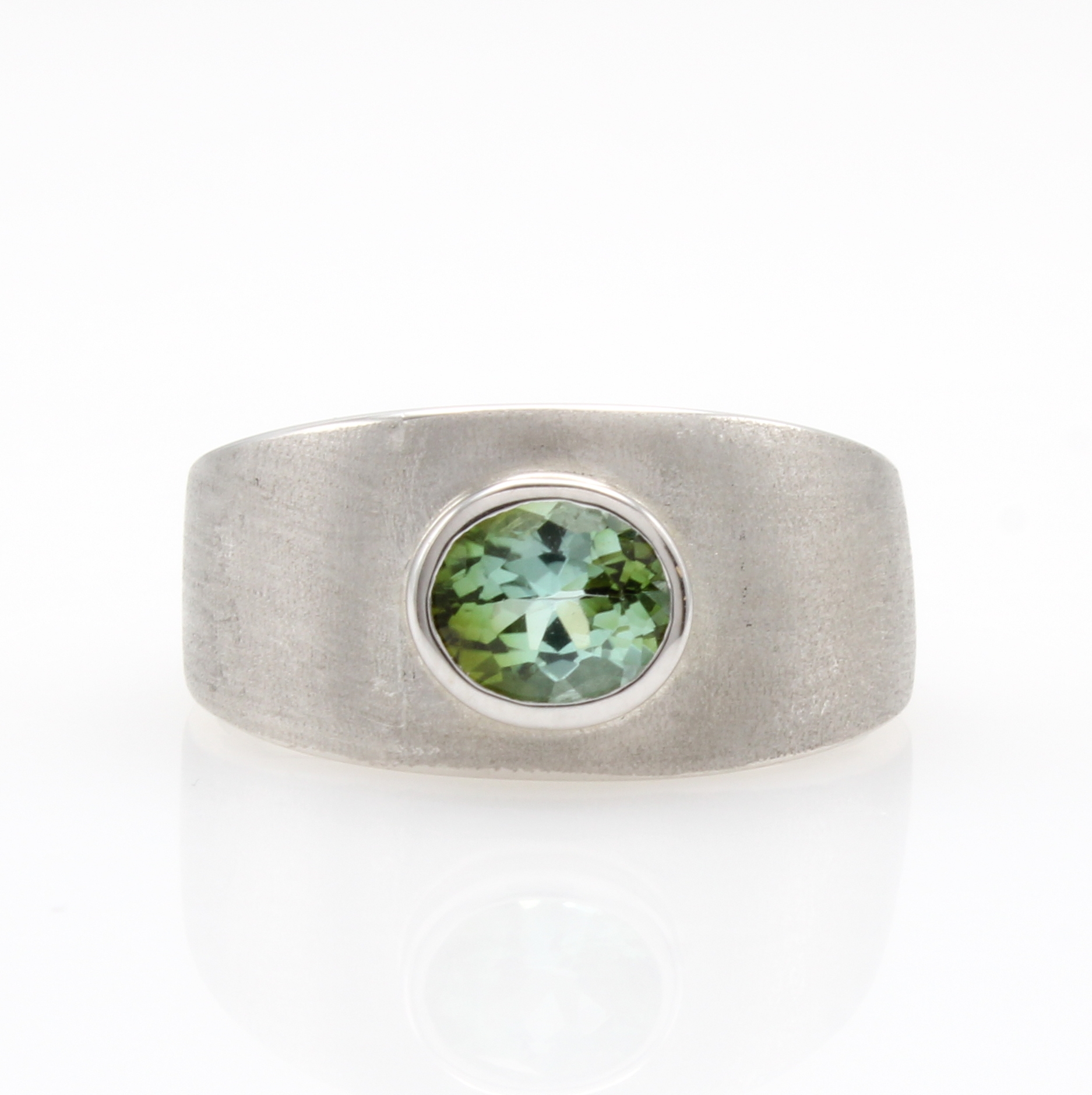 Image 27100999 - Ring mit Turmalin, WG 585/000, z.T. matt., grüner Turmalin ca. 0.92 ct, RW ca. 58 ...
