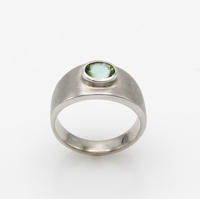 27100999a - Ring mit Turmalin, WG 585/000, z.T. matt., grüner Turmalin ca. 0.92 ct, RW ca. 58 ...