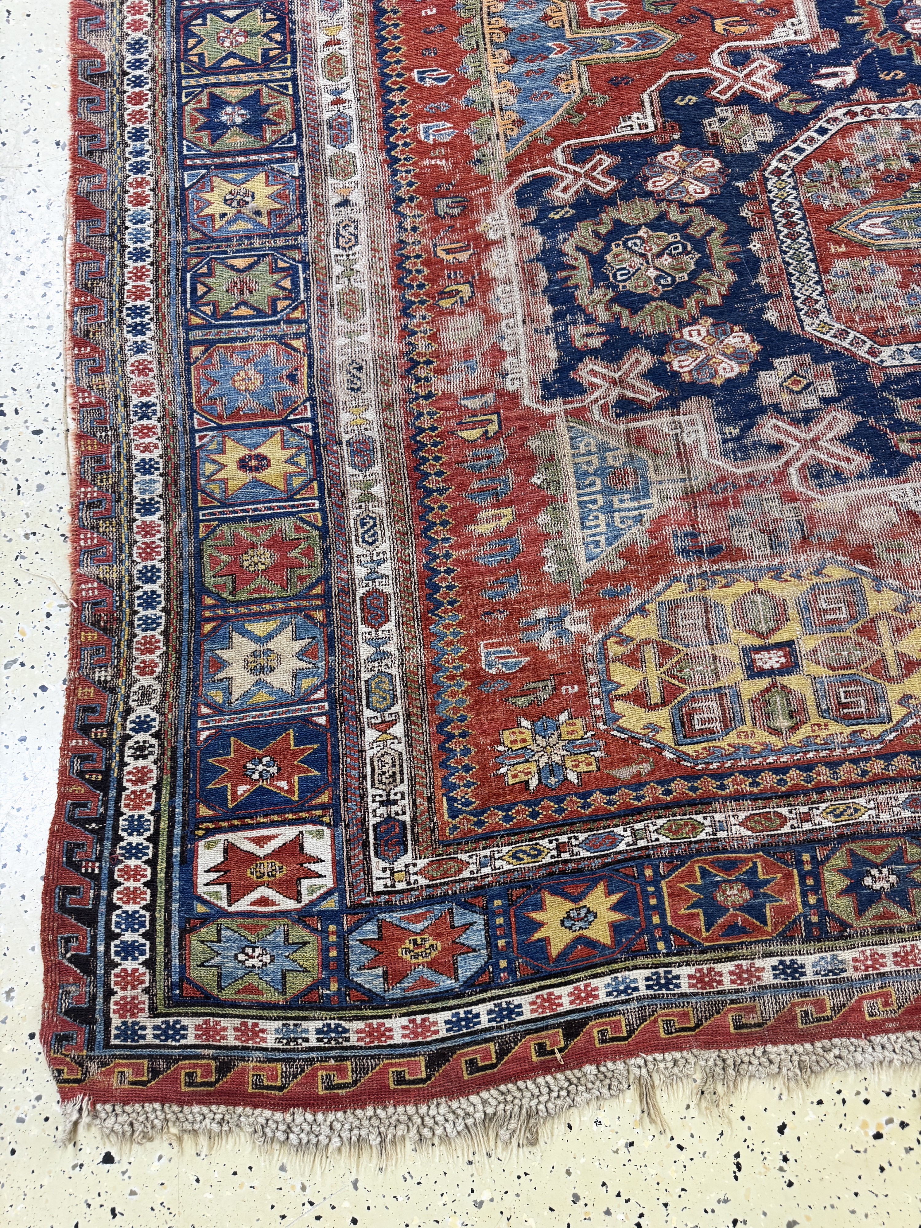 Detail b: Antiker Sumakh, Kaukasus, 19.Jhd, Wolle aufWolle, ca. 320 x 210 cm, EHZ: 3-4
