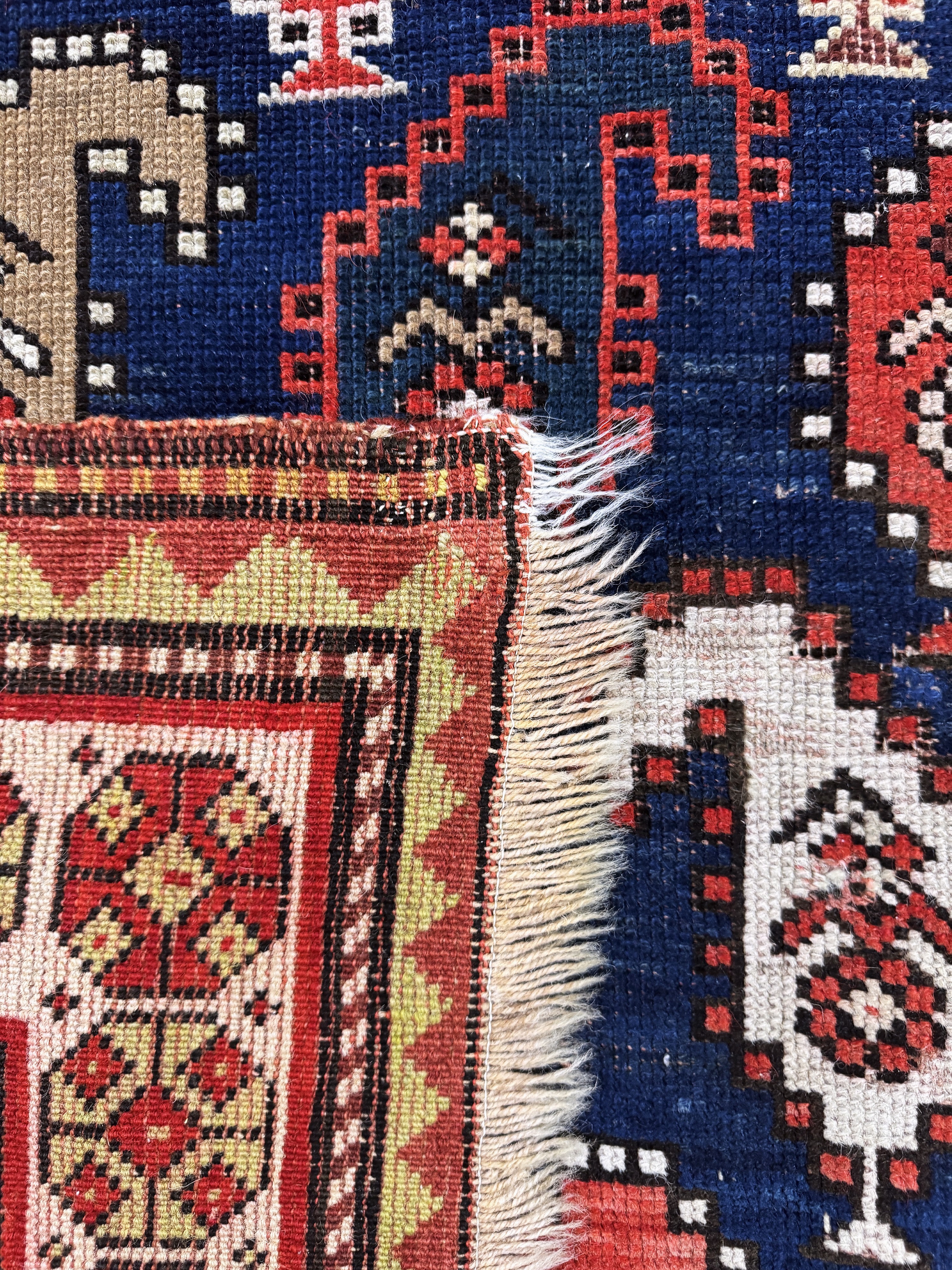 Detail f: Antiker Kazak, Kaukasus, um 1900, Wolle aufWolle, ca. 288 x 144 cm, EHZ: 3