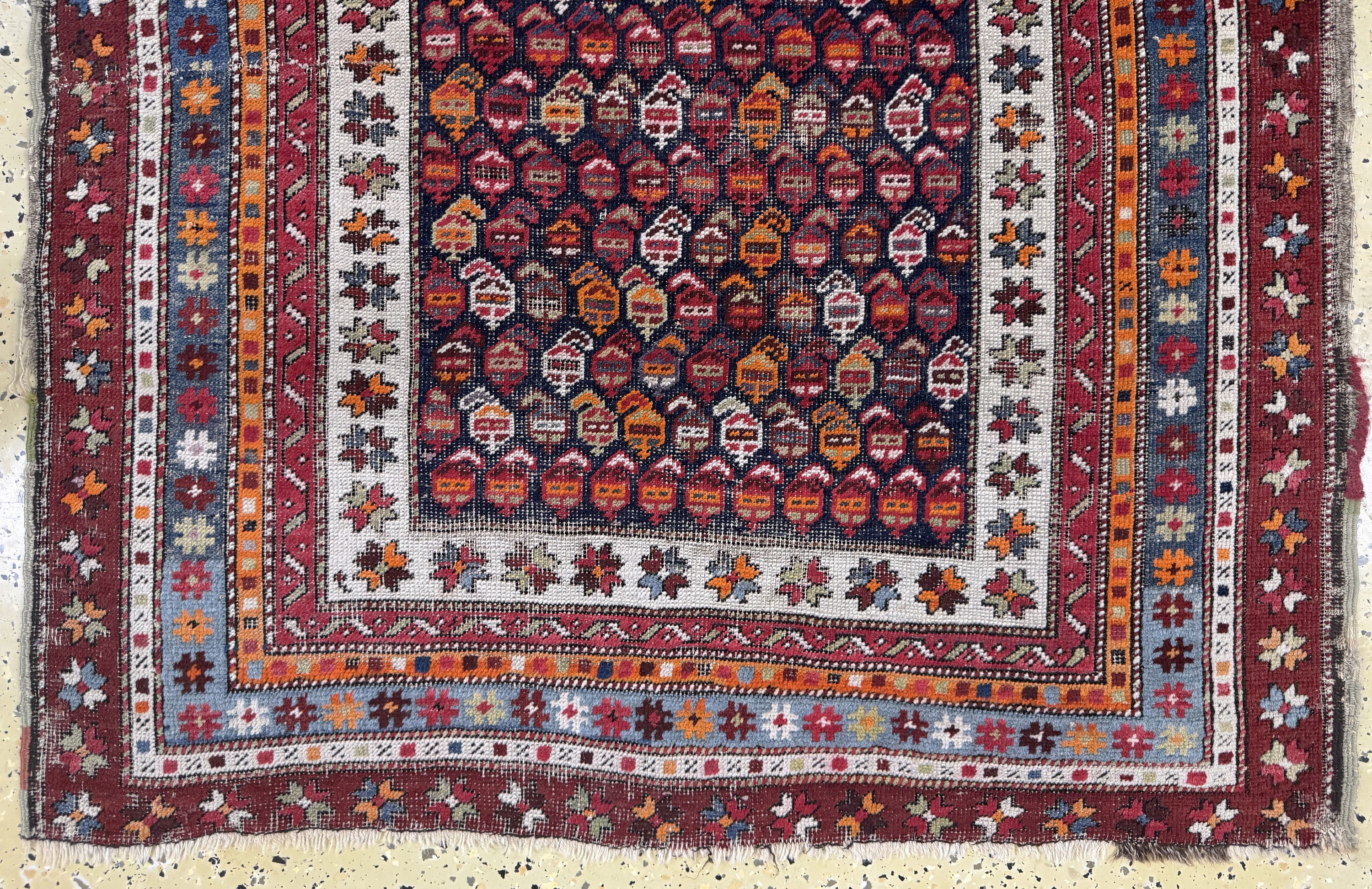 Detail c: Antiker Kazak, Kaukasus, 19.Jhd, Wolle auf Wolle, ca. 224 x 98 cm, EHZ: 3-4