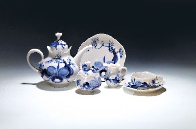 Image Umfangreiches Teeservice, Meissen, Orchidee, für 12 Personen, z.T. 2. Wahl, Teekanne, ...