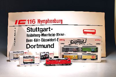 Image Konvolut Modelleisenbahnen: Märklin Spur H0, Bj. überwiegend 1990/2000er-Jahre, E-Lok ...