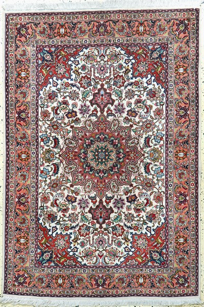 Image Täbriz fein(50 Raj), Persien, Mitte 20.Jhd,Korkwolle mit Seide, ca. 150 x 104 cm, ca. ...