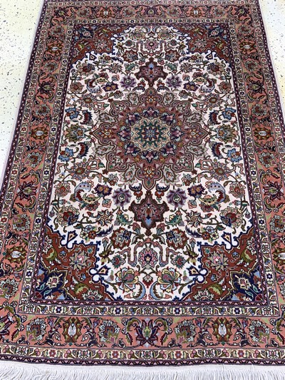27101048d - Tabriz fine(50 Raj), Persia, mid-20th century,corkwool with silk, approx. 150 x 104 cm, ...