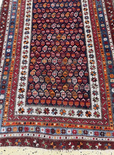 27101051e - Antiker Kazak, Kaukasus, 19.Jhd, Wolle auf Wolle, ca. 224 x 98 cm, EHZ: 3-4 ...