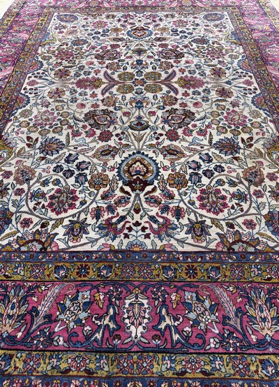 27101055j - Kerman Lawar, Persien, Anfang 20.Jhd, Wolleauf Baumwolle, ca. 355 x 270 cm, EHZ: 3 ...