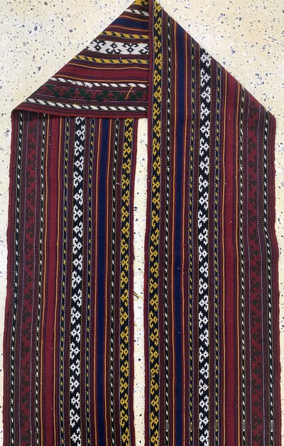 27101059a - Nomaden-Zeltband, Persien, Anfang 20.Jhd, Wolle auf Wolle, ca. 920 x 40 cm, EHZ: 2 ...