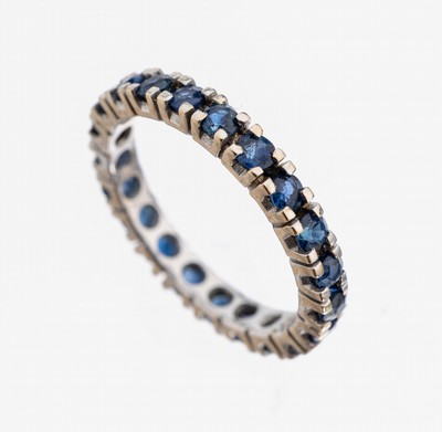Image 18 kt Gold Saphir-Memoryring, WG 750/000, 20 rundfacett. Saphire zus. ca. 1.0 ct, RW ...
