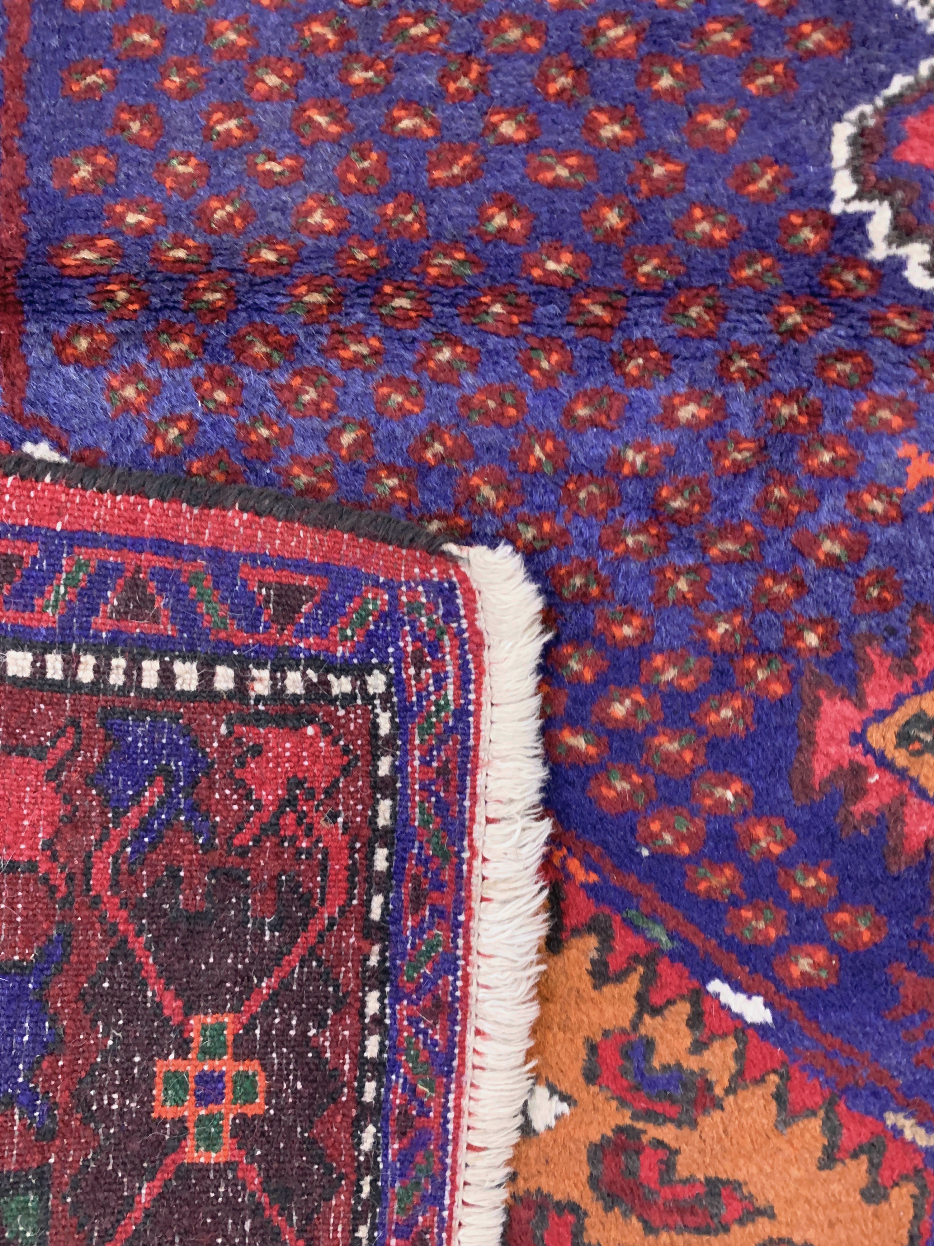 Detail e: Hamadan, Persien, Mitte 20.Jhd, Wolle auf Baumwolle, ca. 205 x 137 cm, EHZ: 1-2