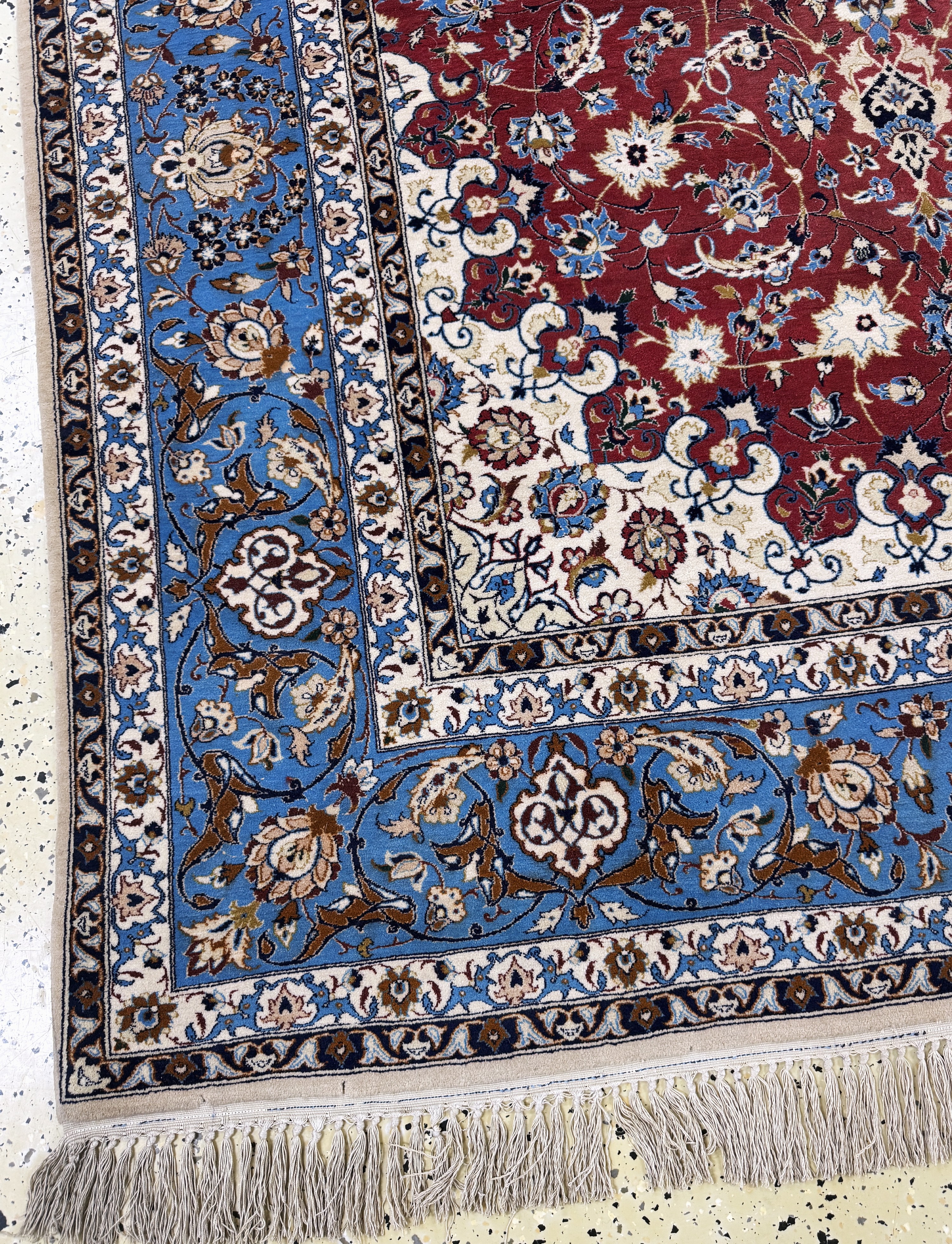 Detail b: Esfahan fein, Persien, Mitte 20.Jhd, Korkwolle auf Seide, ca. 227 x 156 cm, ca. 1,0Mio. Kn/qm, EHZ: 2