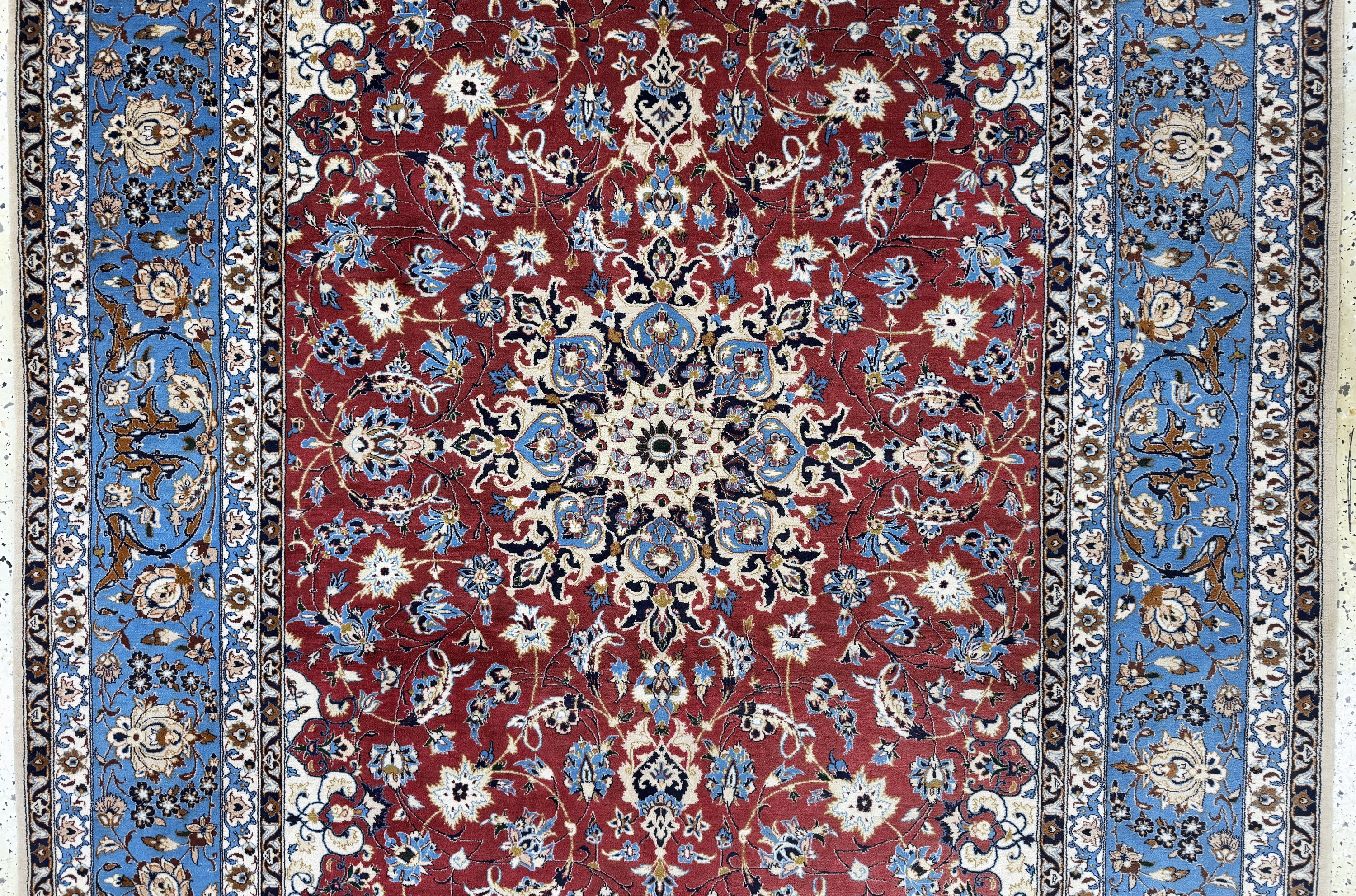 Detail d: Esfahan fein, Persien, Mitte 20.Jhd, Korkwolle auf Seide, ca. 227 x 156 cm, ca. 1,0Mio. Kn/qm, EHZ: 2