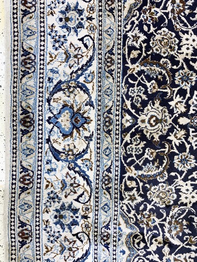 27101475c - Nain, Persien, Ende 20.Jhd, Wolle auf Baumwolle, ca. 345 x 240 cm, ...
