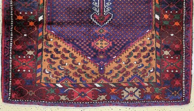 27101491c - Hamadan, Persia, mid-20th century, wool on cotton, approx. 205 x 137 cm, condition: 1-2. ...