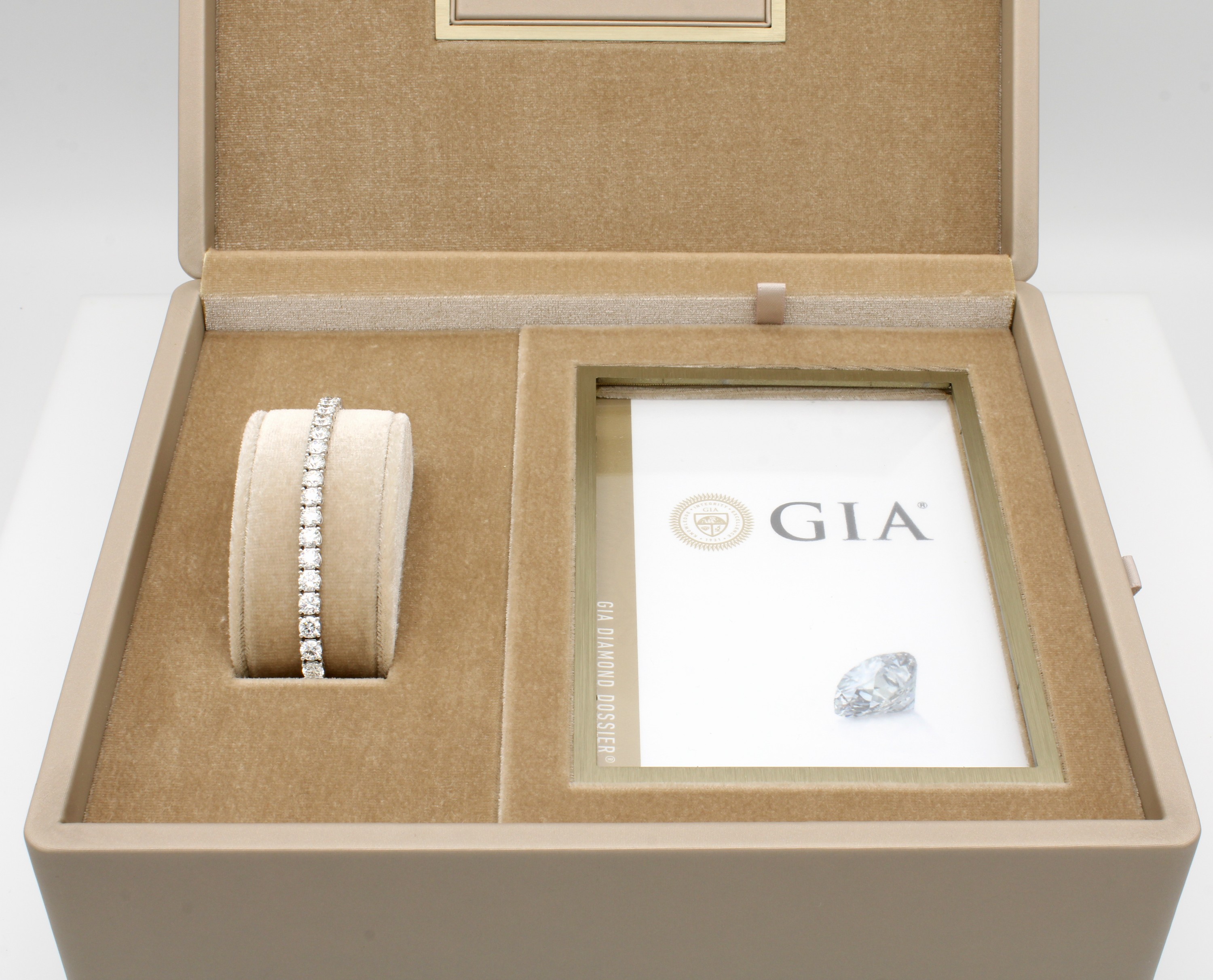 Image 27101550 - Rivierarmband mit Brillanten, WG 750/000, 39 Brillanten zus. 11.77 ct mit jeweils ...