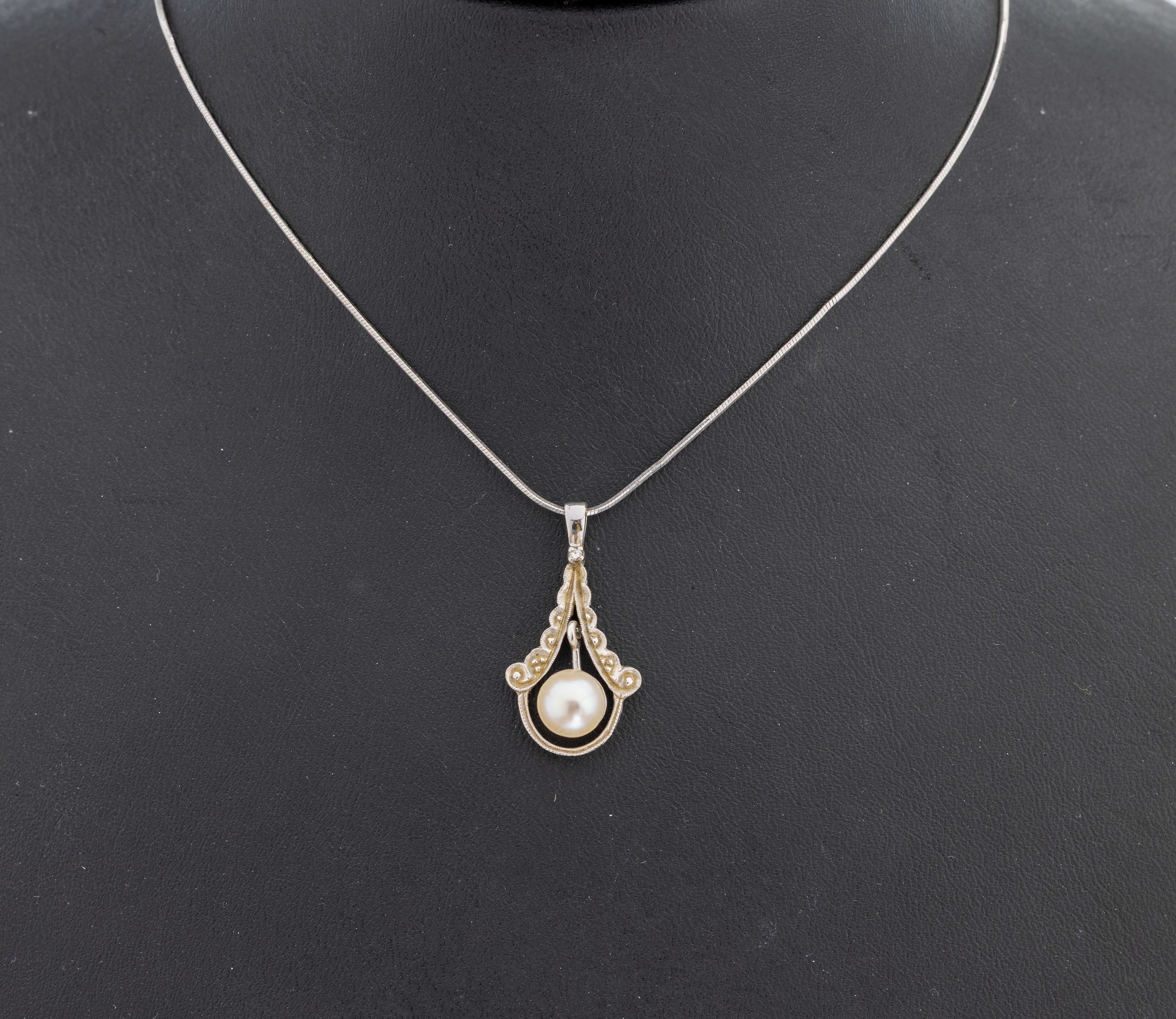 Image 27101554 - 14 kt Gold Perl-Anhänger, WG 585/000, glockenförmig mit bewegl. Abhängung mit ...