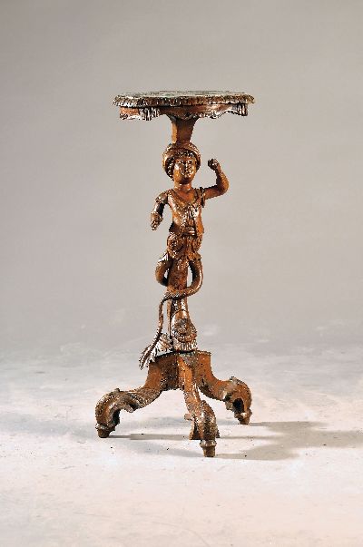 Image Kleiner Beistelltisch/Gueridon, um 1880/90, Nussbaum massiv, aufwendig geschnitzt, auf ...