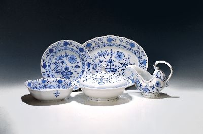 Image Tafelservice, Meissen, Zwiebelmuster, 6 Menueteller, 6 Suppenteller, Deckelschüssel, ...