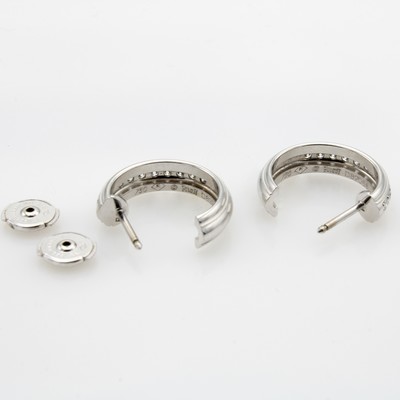 27102083b - Paar Halbcreolen ´Piaget´ mit Brillanten, WG 750/000, sign. u. nummeriert, 22 Brill. ...