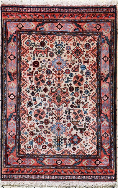 Image Afschar fein, Persien, Neuwertig, Wolle aufWolle, ca. 90 x 60 cm Schätzpreis: 490, - ...