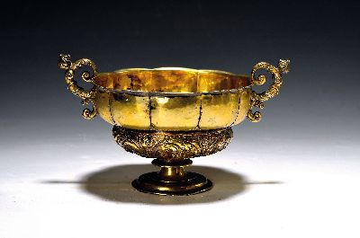 Image Trinkschale, wohl anglo-indisch, 19.Jh., Silber geprüft, flächig vergoldet, 569g, z.T. ...