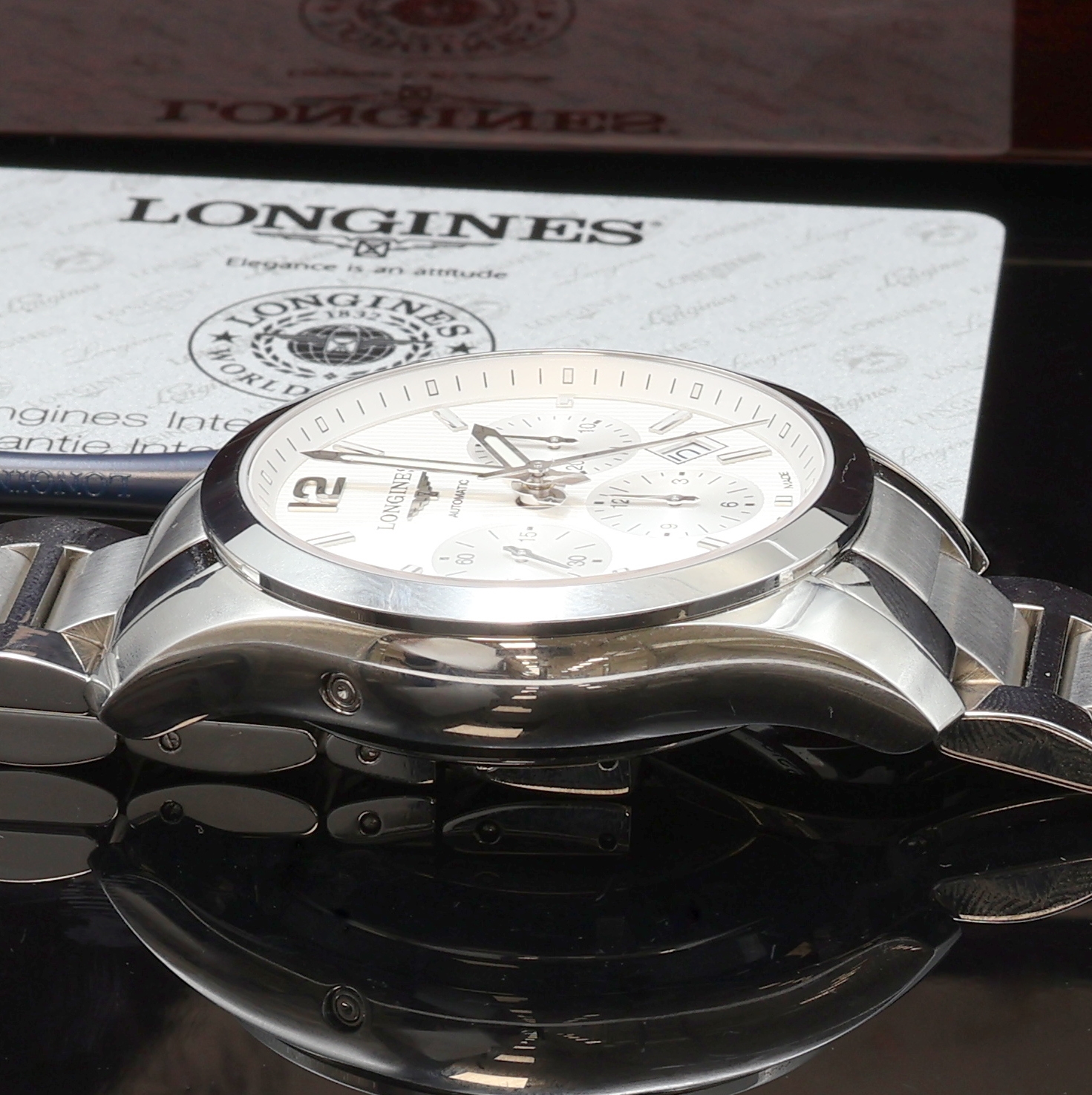 Detail d: LONGINES Conquest Classic Herrenchronograph Referenz L2.786.4, Schweiz verk. lt. beil. Garantiekarte 07/2017, Automatik, beids. vergl. Edelstahlgeh. ...