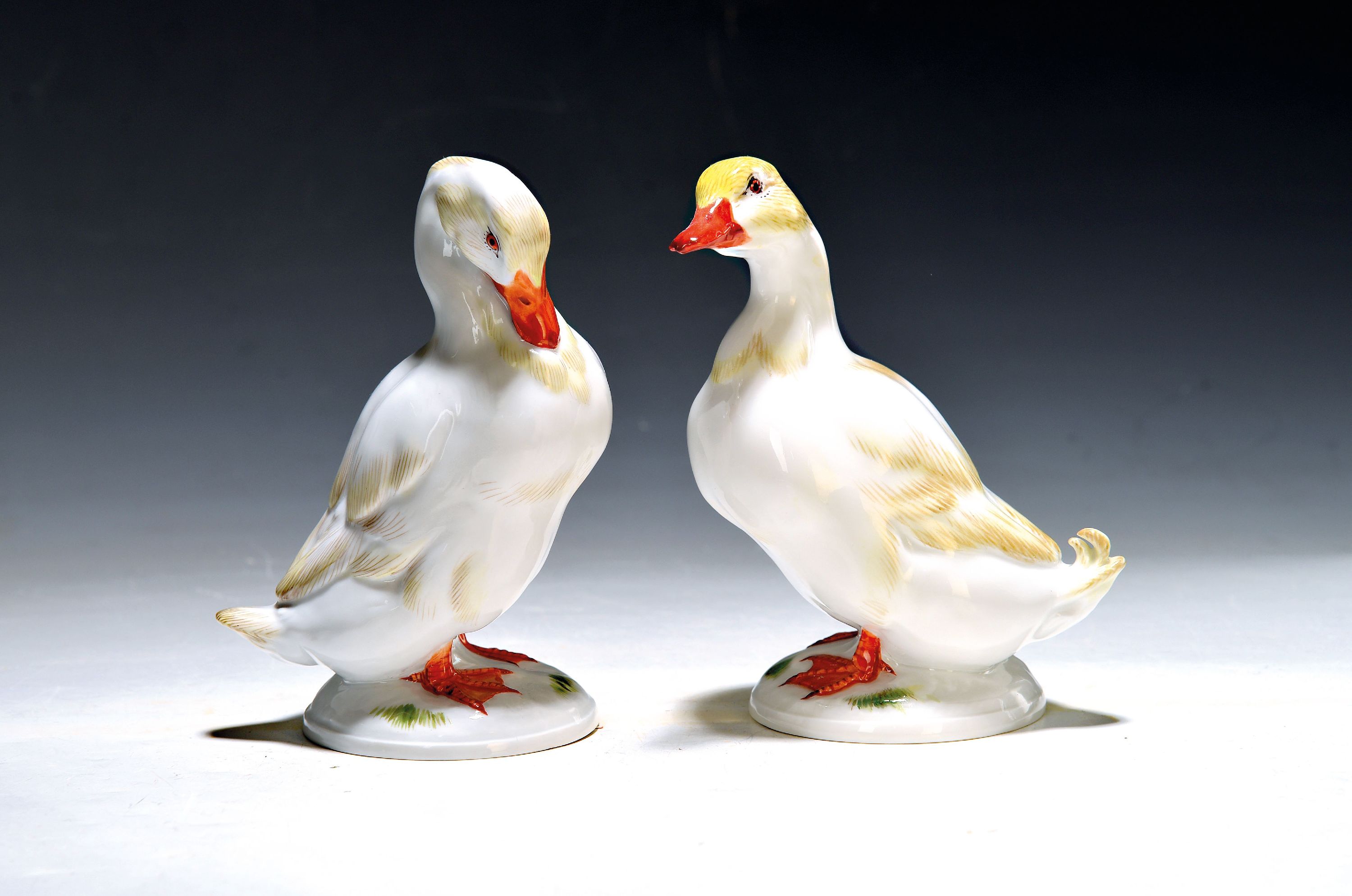 Image 27102199 - Zwei Porzellanfiguren, ´Entenpaar´, Meissen, 20. Jh., Ente und Erpel, Entwurf Erich ...