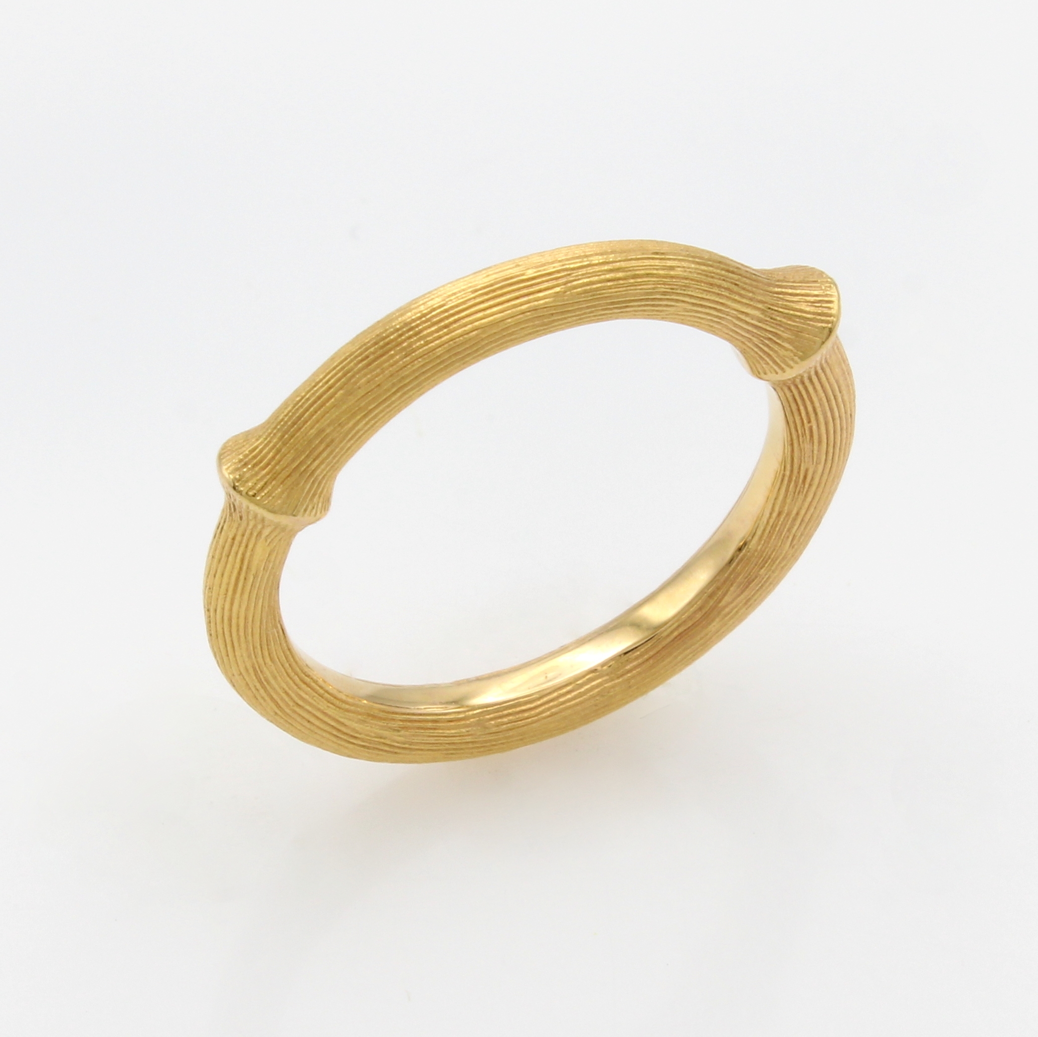 Image 27102468 - Ring ´Ole Lynggaard - Nature´, RoséG 750/000, RW ca. 51.5, Orig. Etui u. Papiere, empf. ...