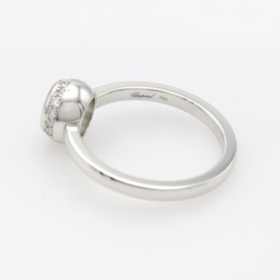 27102450b - Ring ´Chopard Happy Diamonds´, WG 750/000, 1 Brill. ca. 0.03 ct u. 16 Brill. zus. ca ...