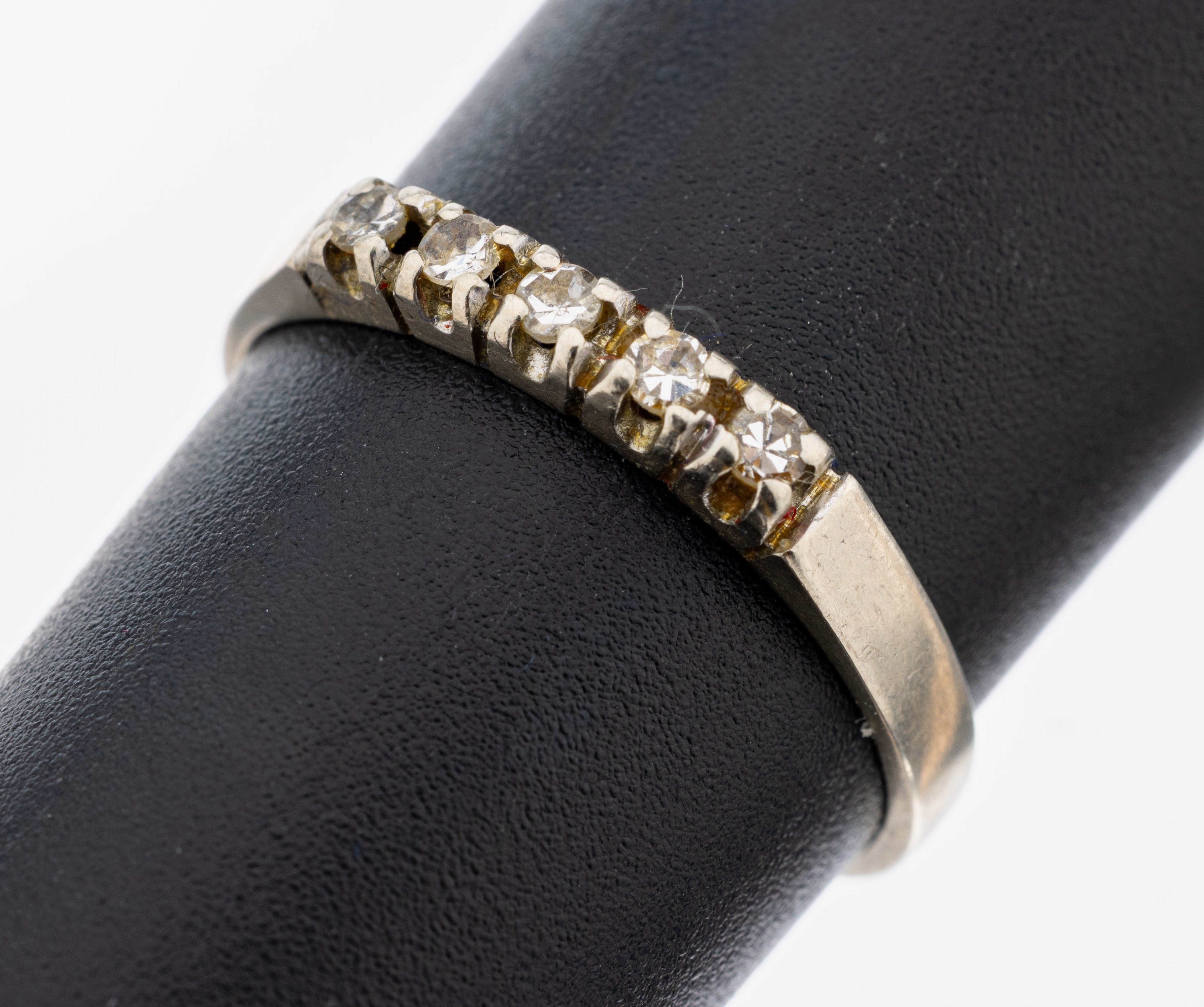 Image 27103225 - 14 kt Gold Diamant-Ring, WG 585/000, 5 8/8-Diamanten zus. ca. 0.10 ct Weiß/p, RW 55, ...