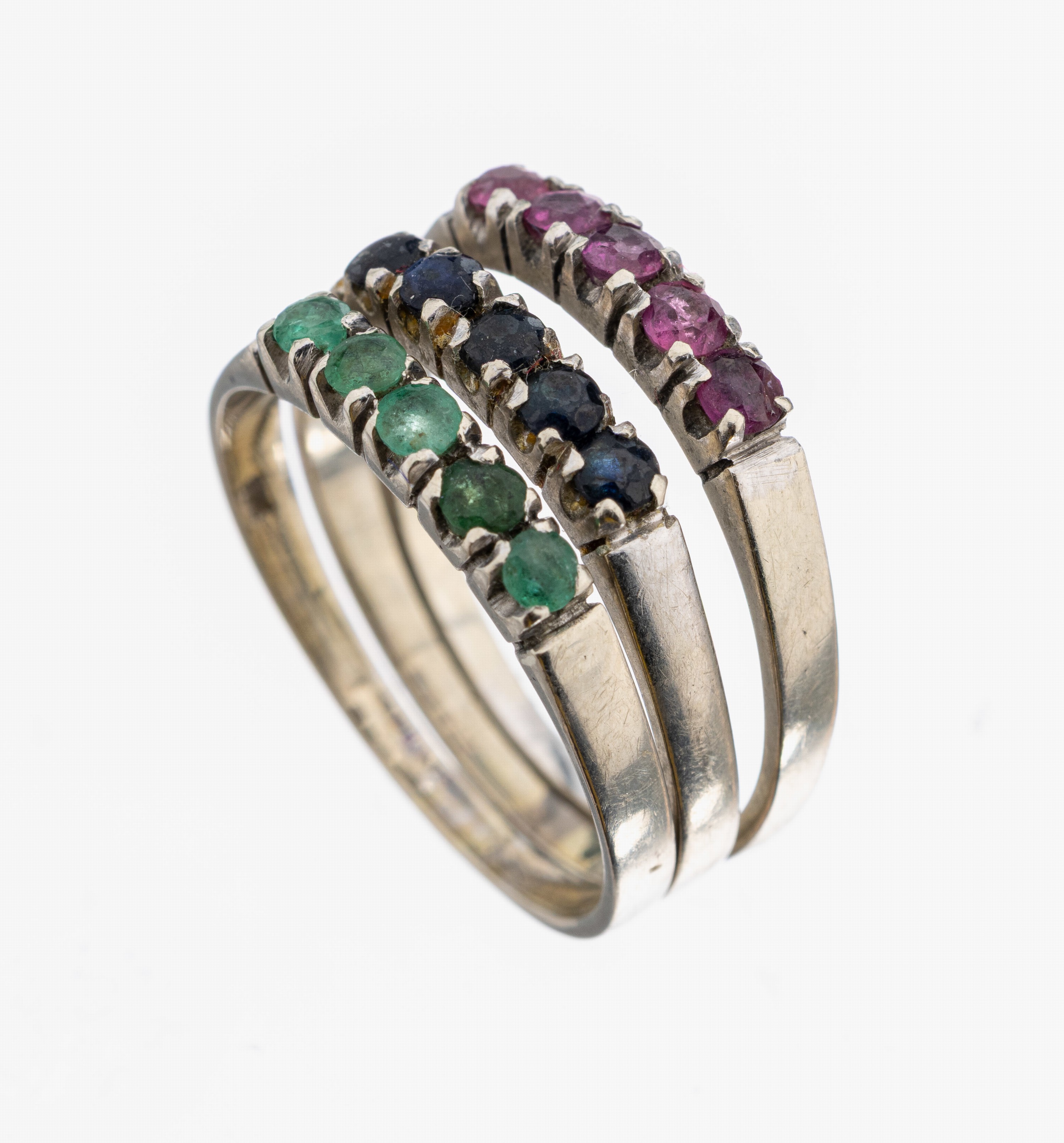 Image 27103265 - 14 kt gold coloured stone-ring trio , WG 585/000, 1 x 5 small sapphires, 1 x 5 small ...