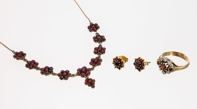 Image Granat-Konvolut, best. aus: 1 Ring, RW 59, rundfacett. Granate und farblose ...