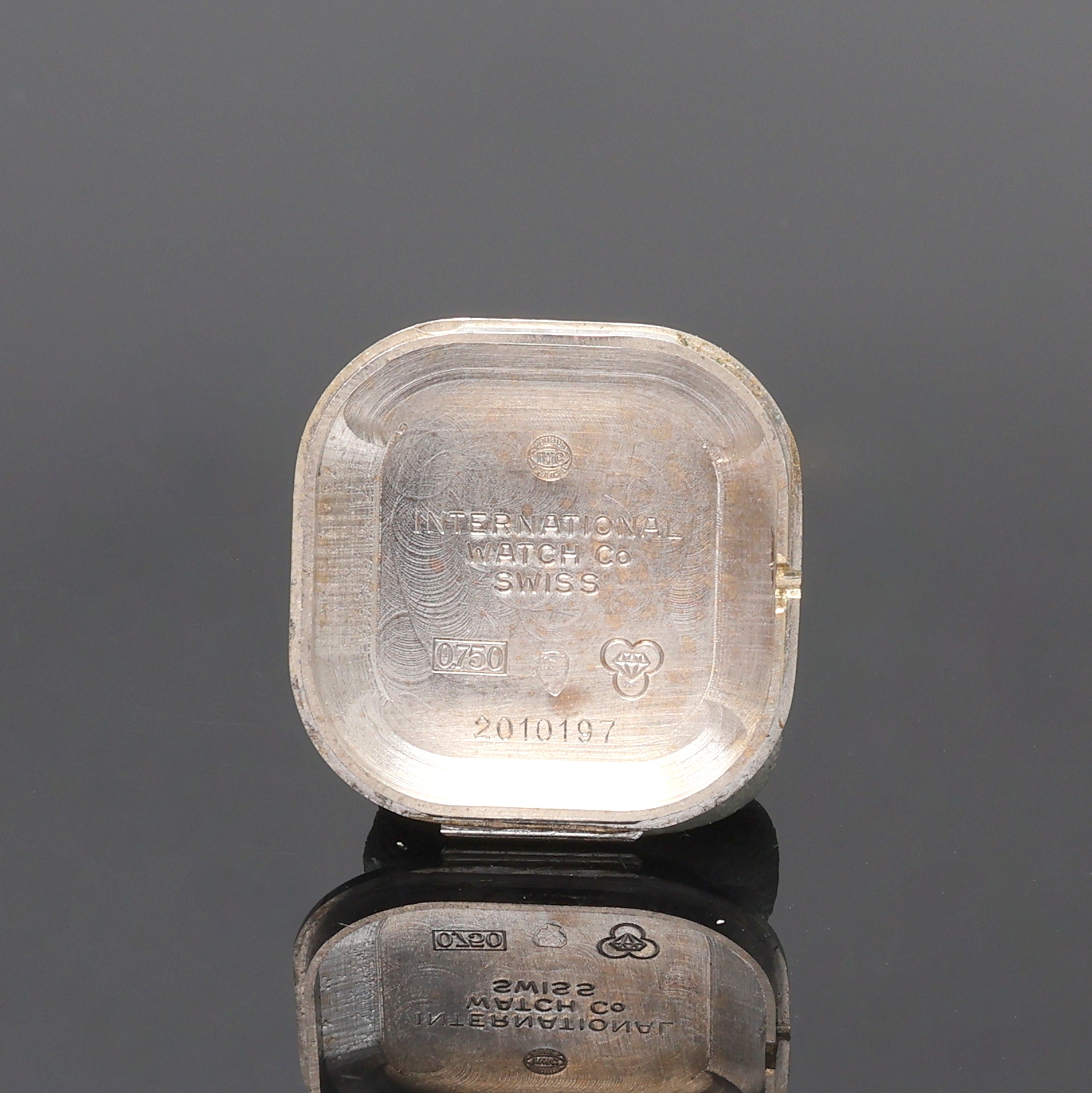 Detail g: IWC seltene Damenarmbanduhr in WG 750/000 mit Diamantlünette, Handaufzug, Schweiz um 1970, 2-teil., massives Goldgeh. inkl. orig. Band, Lünette ...