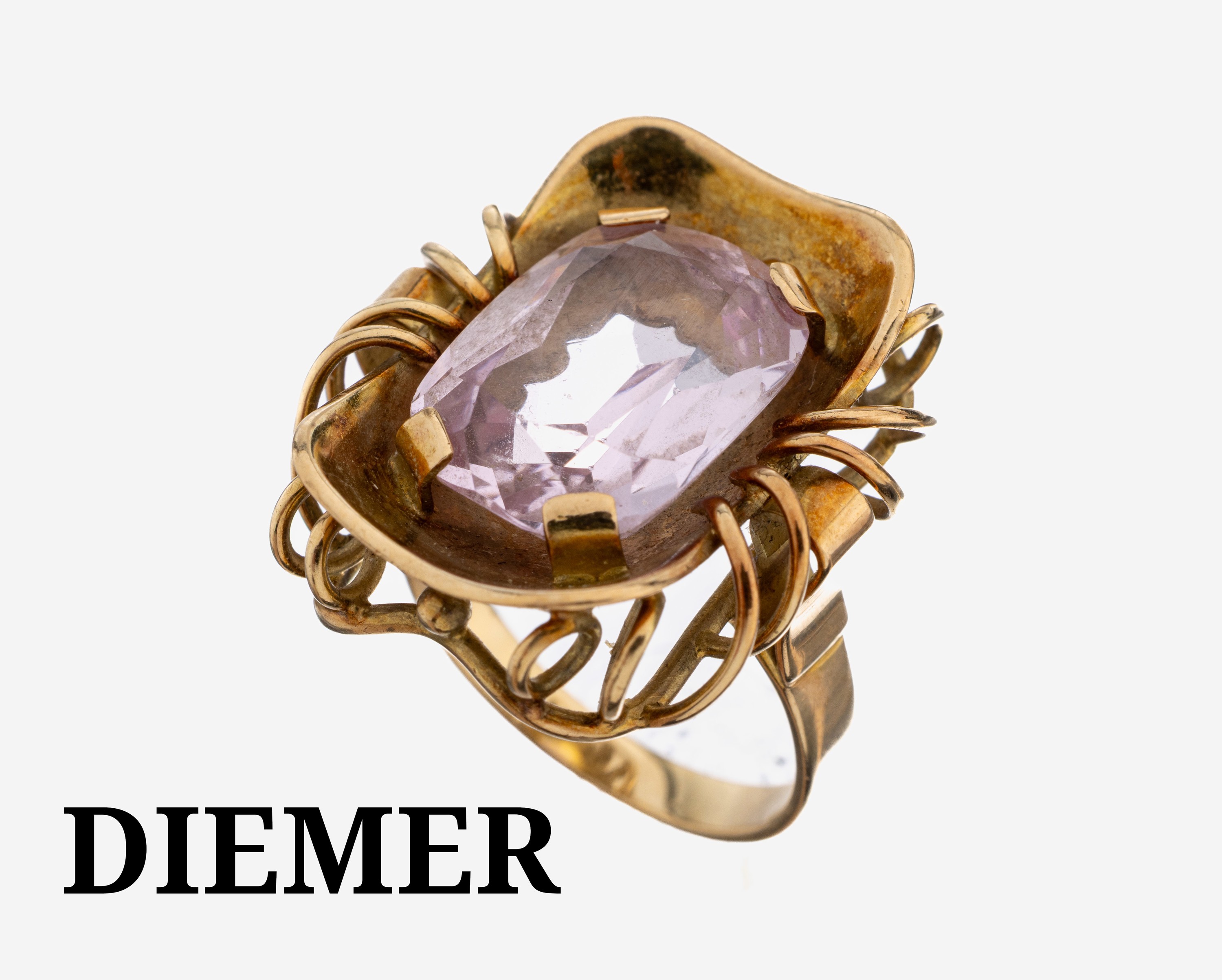 Image 27103434 - 14 kt Gold Farbstein-Ring, 1960er Jahre, GG585/000, ovalfacett. Synthese, aufwendige ...