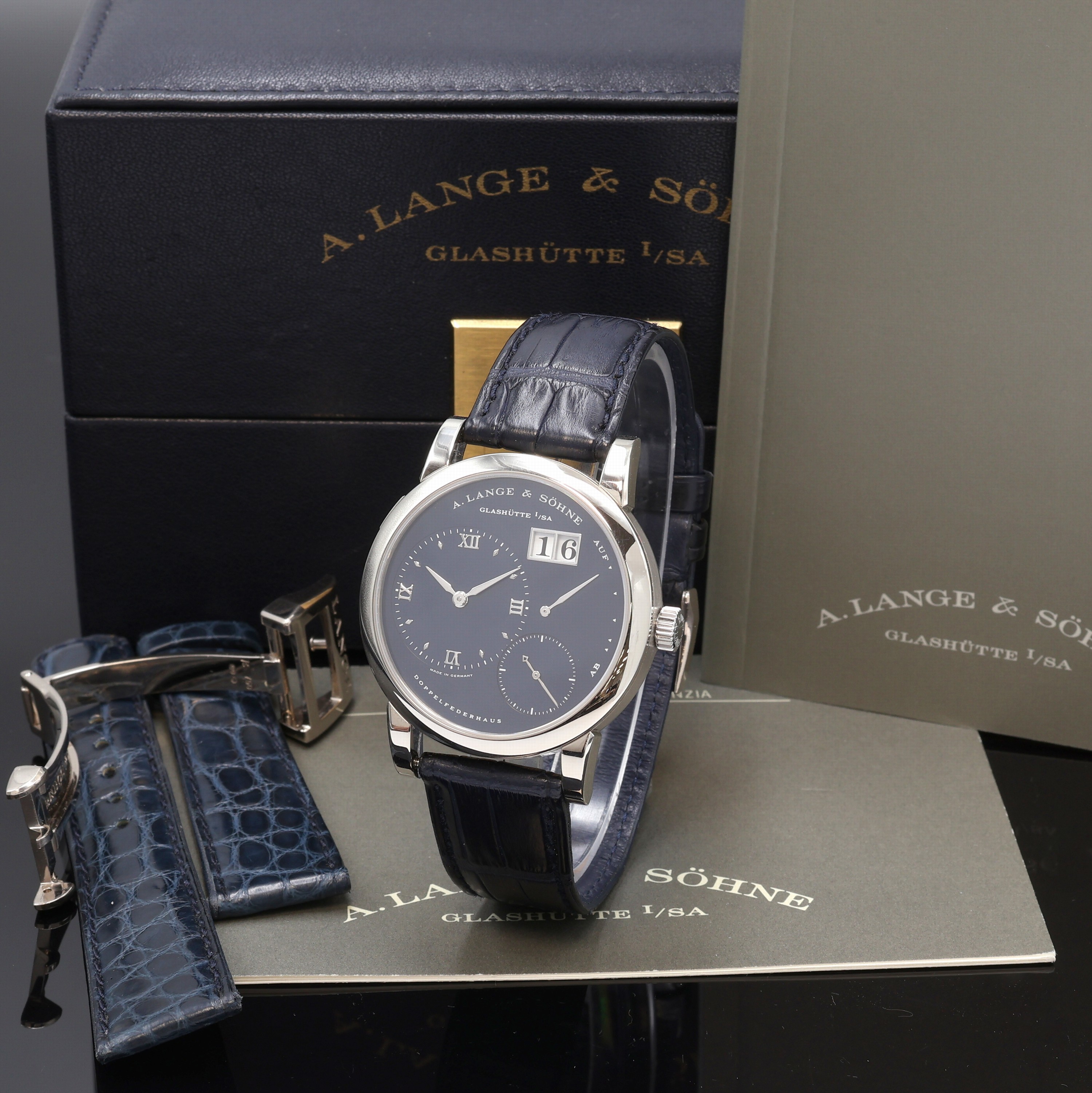 Image 27103447 - A. LANGE & SÖHNE hochfeine Herrenarmbanduhr Modell Lange 1 in WG 750/000 Referenz ...
