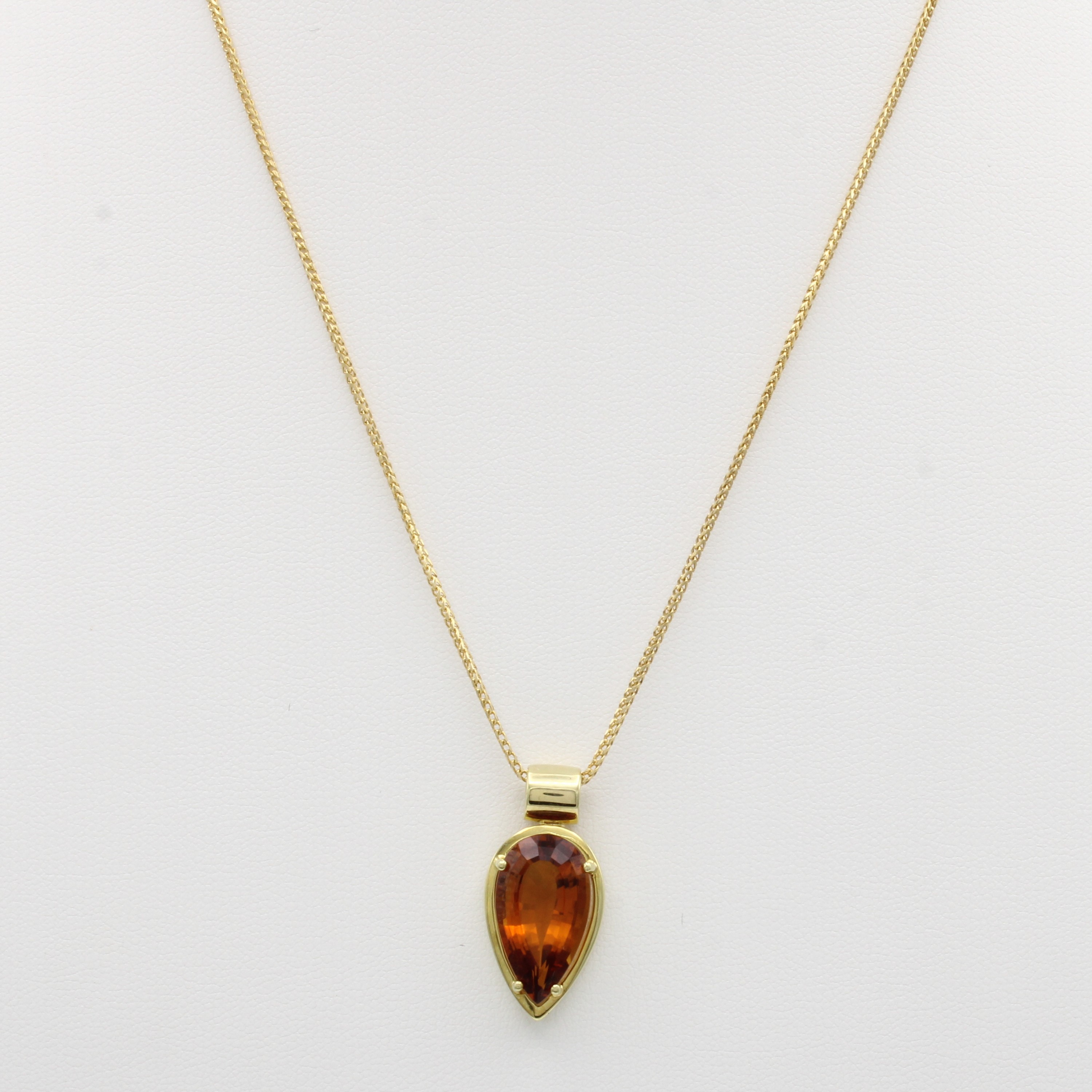 Image 27103519 - Anhänger mit Citrin an Kette, GG 585/000, tropfenf. Citrin ca. 6.45 ct, L. ca. 45 cm ...