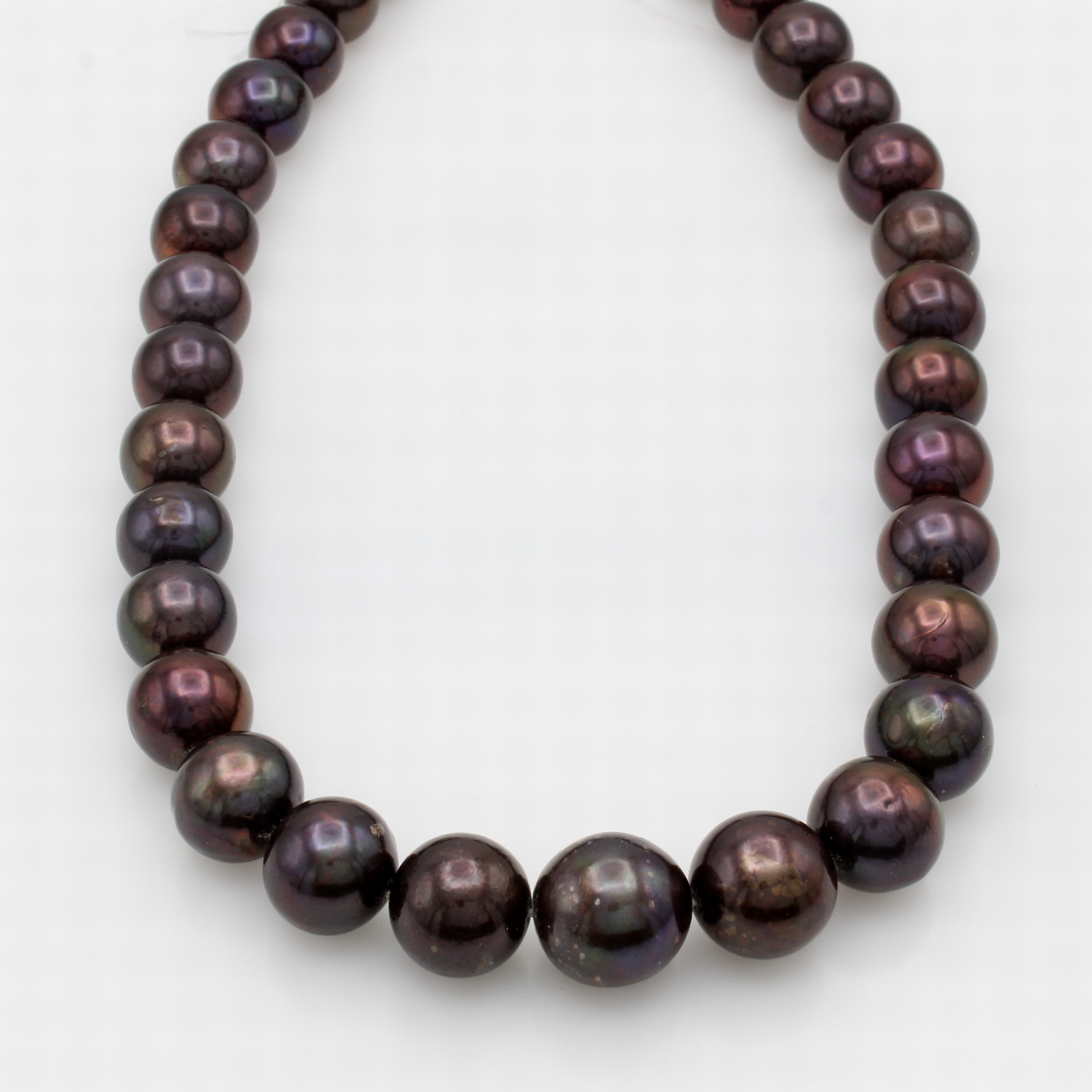 Image 27103529 - Süßwasserzuchtperlenstrang, D. bis 14.5 mm, L. ca. 41.5 cm Schätzpreis: 650, - EUR