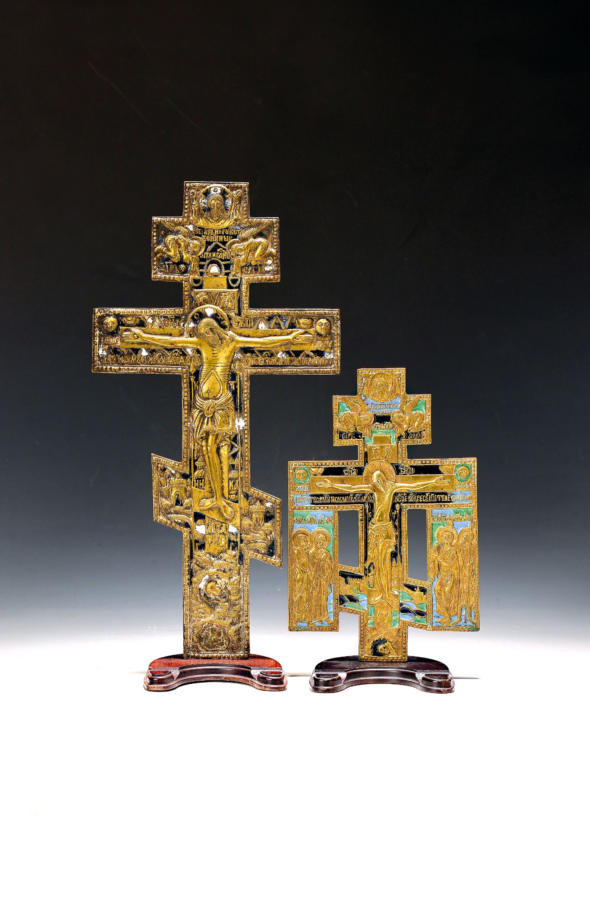 Image 27103544 - Staurothek- und Hauskreuz, Russland, um 1900, Bronze, partiell emailliert, reich ...