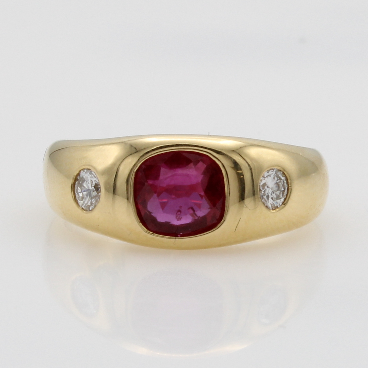 Image 27103559 - Ring mit Rubin und Brillanten, GG 750/000, 2 Brill. zus. ca. 0.26 ct feines Weiß/vvs, ...