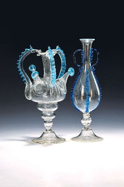 Image 2 Ziervasen, wohl Davide Fuin (geb. 1962), Murano, farbloses und blaues Glas, im Stil ...