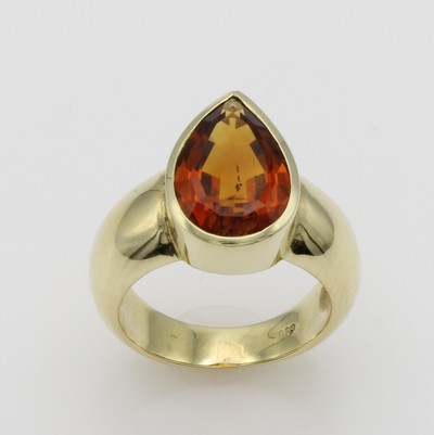 27103516a - Ring mit Citrin, GG 585/000, tropfenf. Citrin ca. 5.3 ct, RW ca. 57 Schätzpreis: 5900, ...
