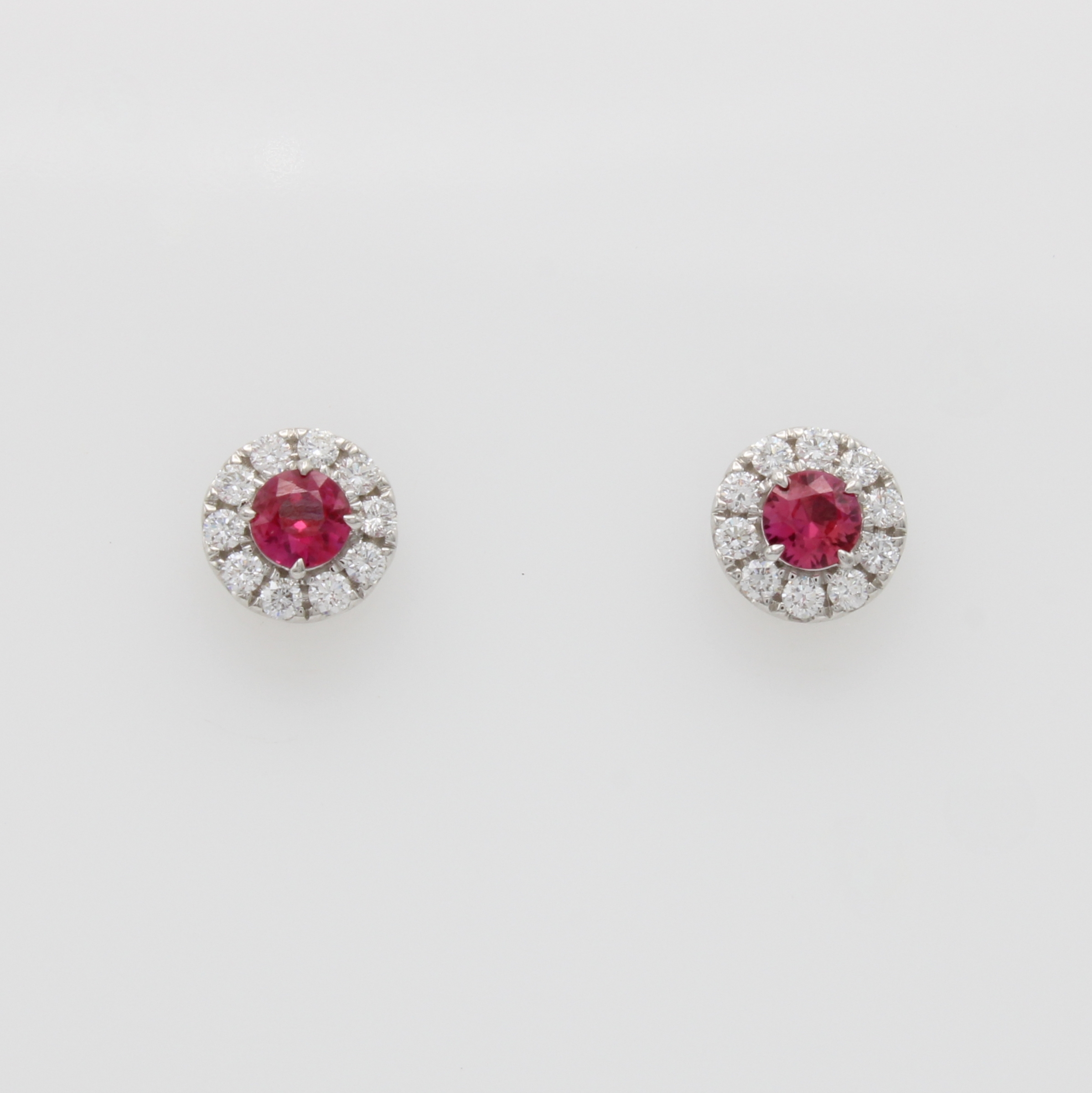 Image 27103628 - Paar Ohrstecker mit Saphiren und Brillanten, WG 750/000, 2 pinkf. Saphire zus. ca. 0.57 ...
