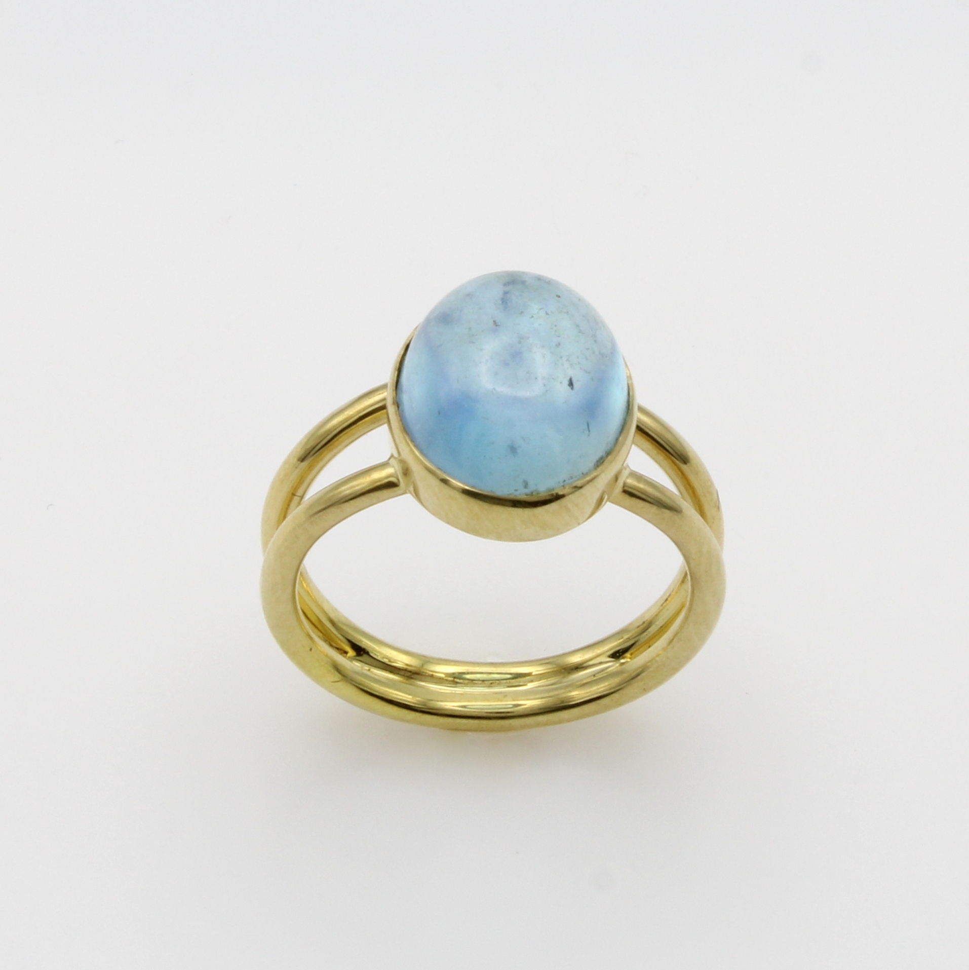 Image 27103781 - Ring mit Aquamarin, GG 585/000, Aquamarin- cabochon ca. 6.6 ct, RW ca. 59 (auch in RW 57 ...