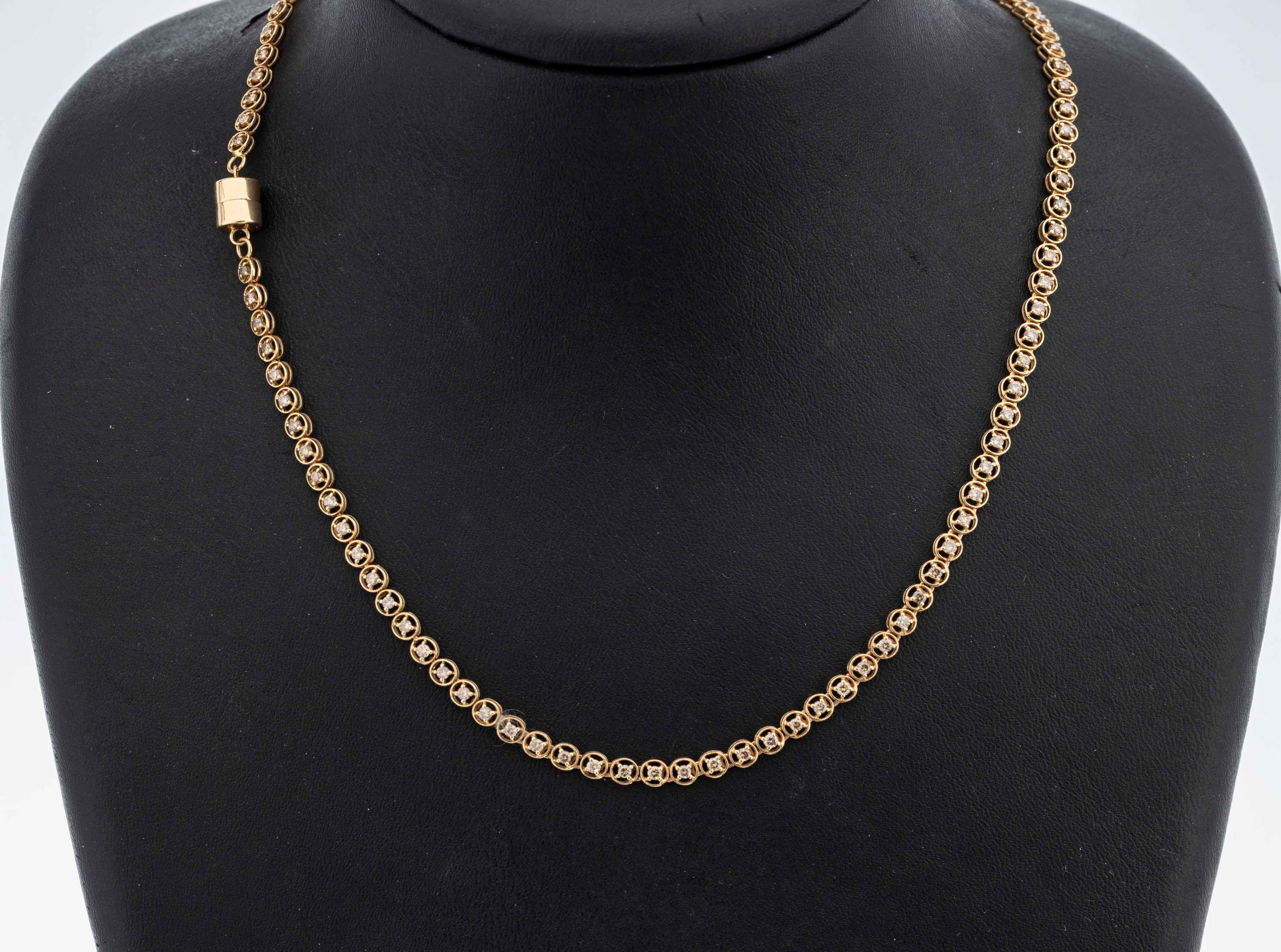 Image 27103817 - 14 kt Gold Brillant-Collier, GG 585/000, runde Glieder, 110 Brillanten zus. ca. 2.30 ...