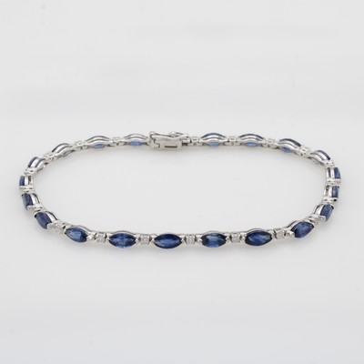 27103839a - Armband mit Saphiren und Brillanten, WG 750/000, 21 Saphire zus. ca. 5.70 ct oval fac., ...