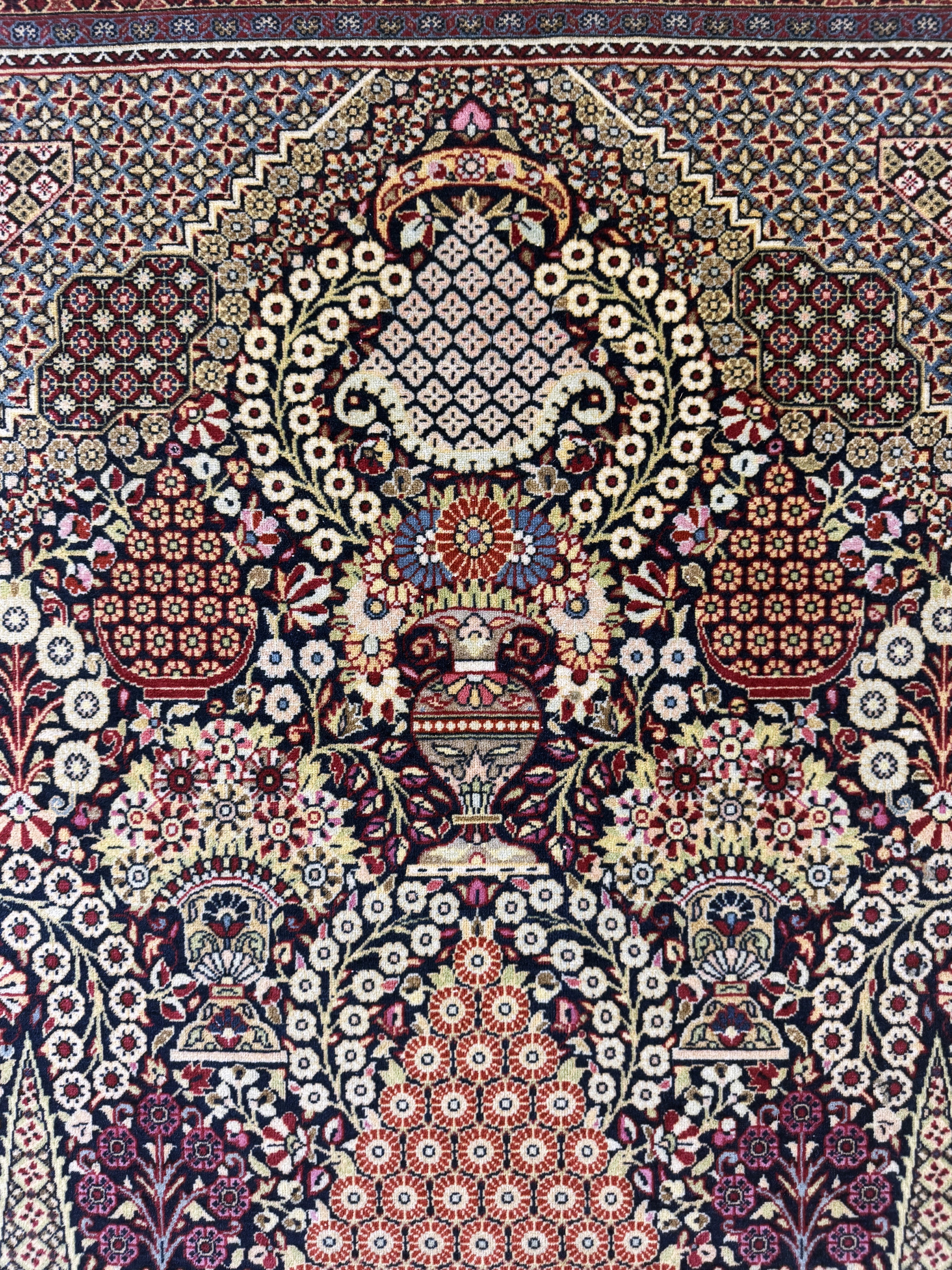 Detail g: Keschan"Dabir-Sanayeh"fein, signiert, Persien, Anfang 20.Jhd, Korkwolle auf Baumwolle, ca. 210 x 136 cm, fachkundig gereinigt, EHZ: 1-2, ...